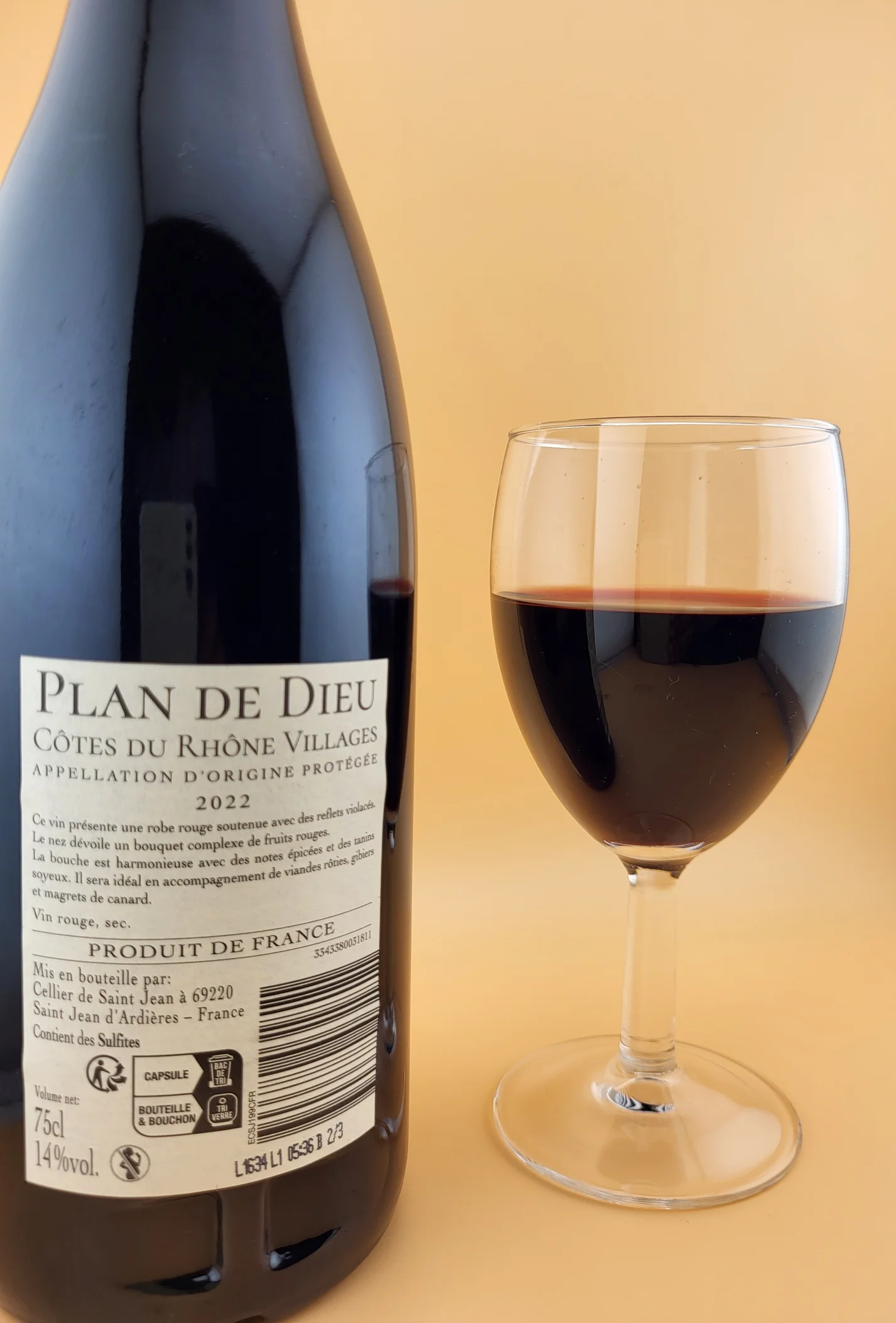 Cellier des Dauphins Rouge Côtes du Rhône - Vin rouge complexe et